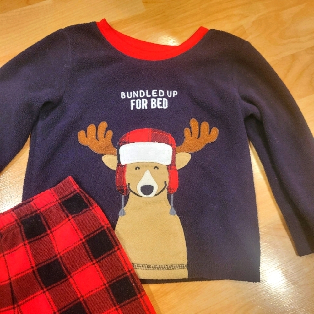 Carter's Fleece pajama set Buffalo plaid size 18 months. - Picture 4 of 5